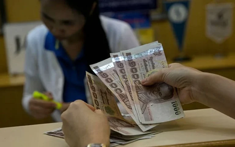 Thailand’s Baht Leads Asian Currency Downturn Amid China’s Economic Worry