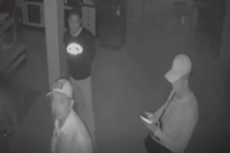 Fake Thai Police On The Loose After Stealing Valuables In Isaan Raid